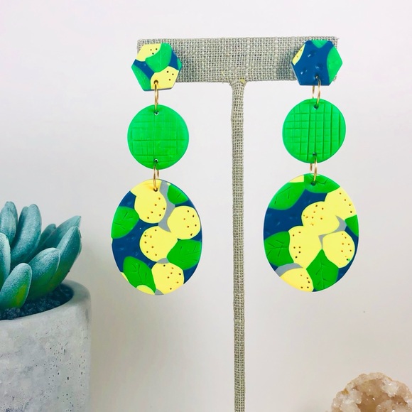 “Life Gives You Lemons” Polymer Clay Earrings - Picture 3 of 3